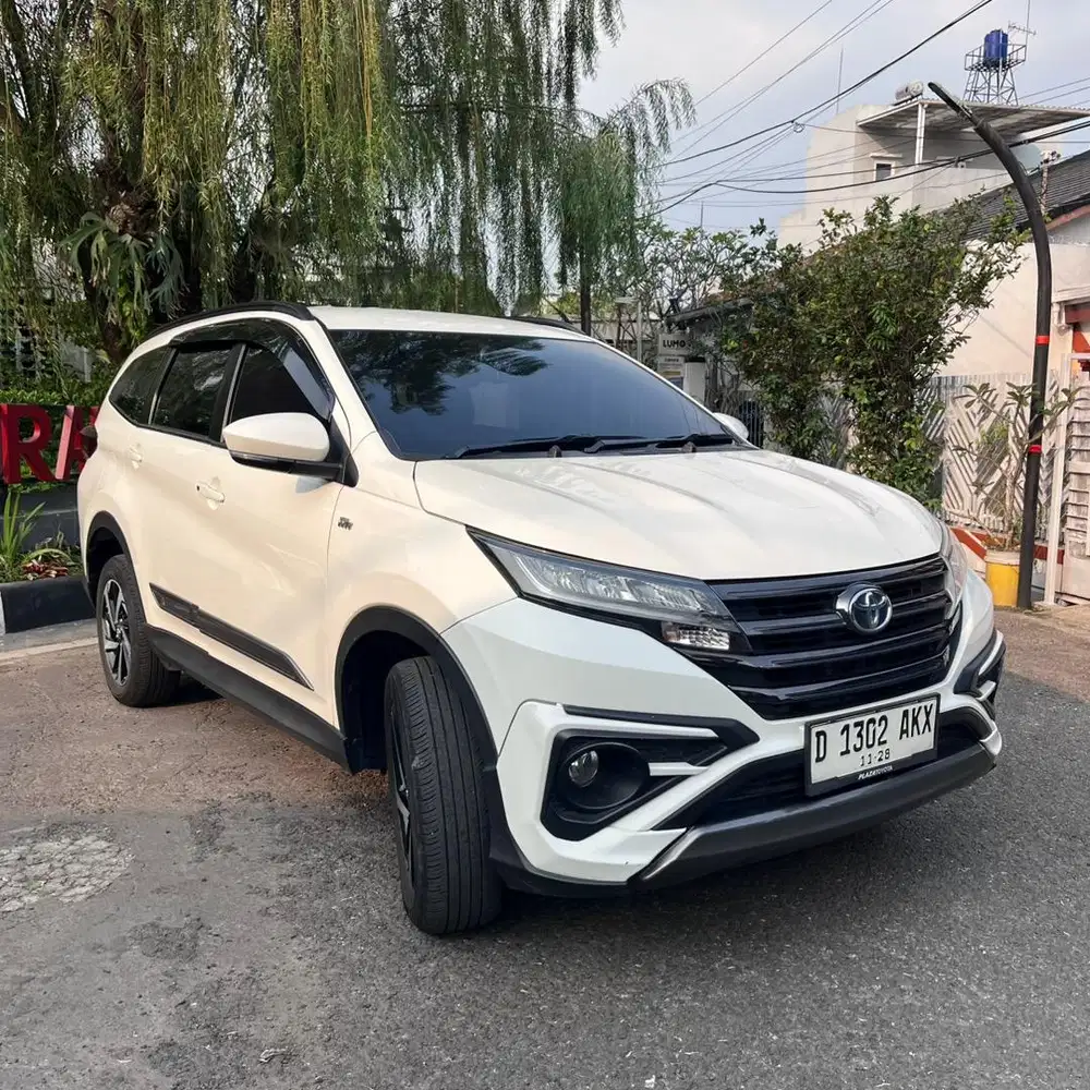 Jual Toyota Rush GR Sport 2023 AT