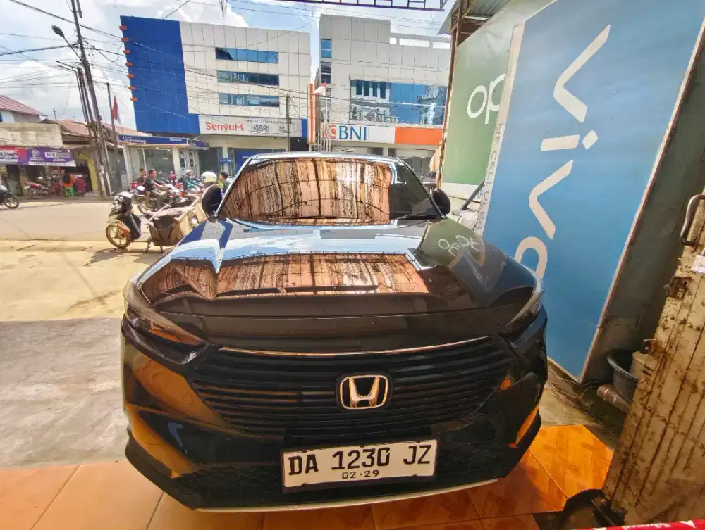 HRV SE 2024 Hitam