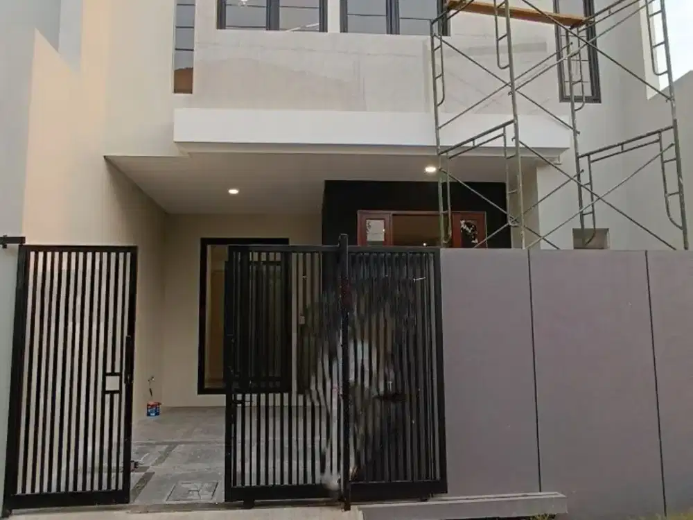 Aries Area Karang Empat, Rumah Baru Dua Lantai