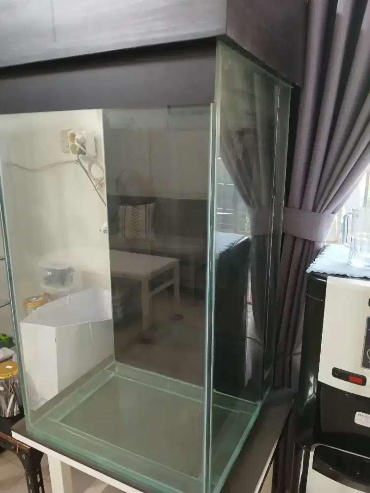Aquarium model tower