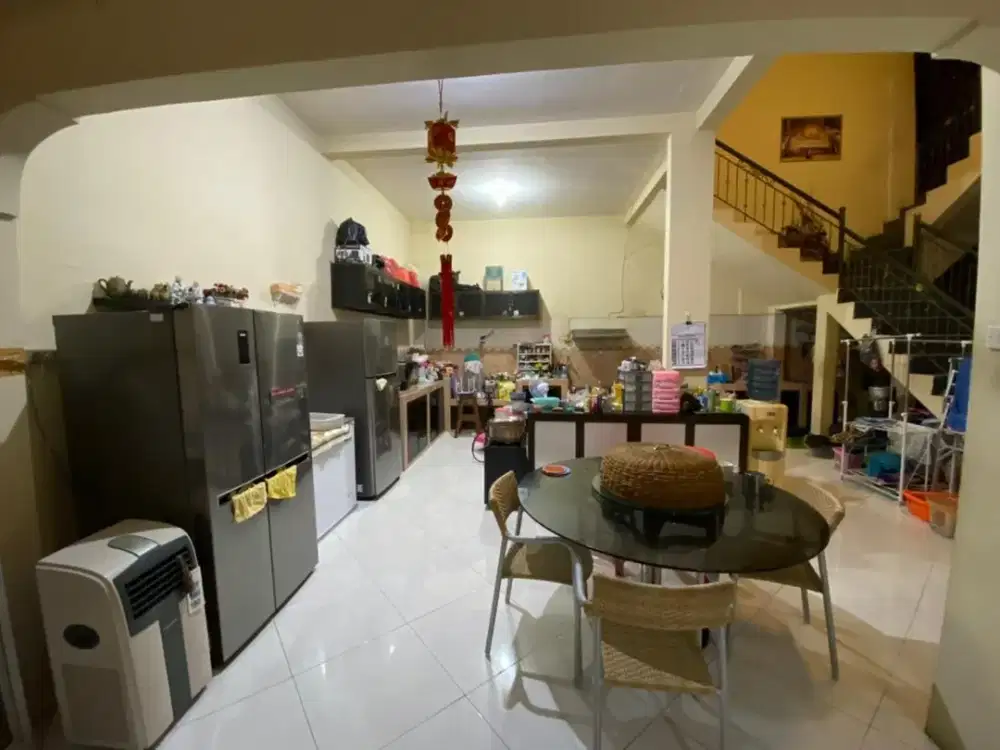RUMAH BARUK NIRWANA , Listrik 3500watt , Hadap utara