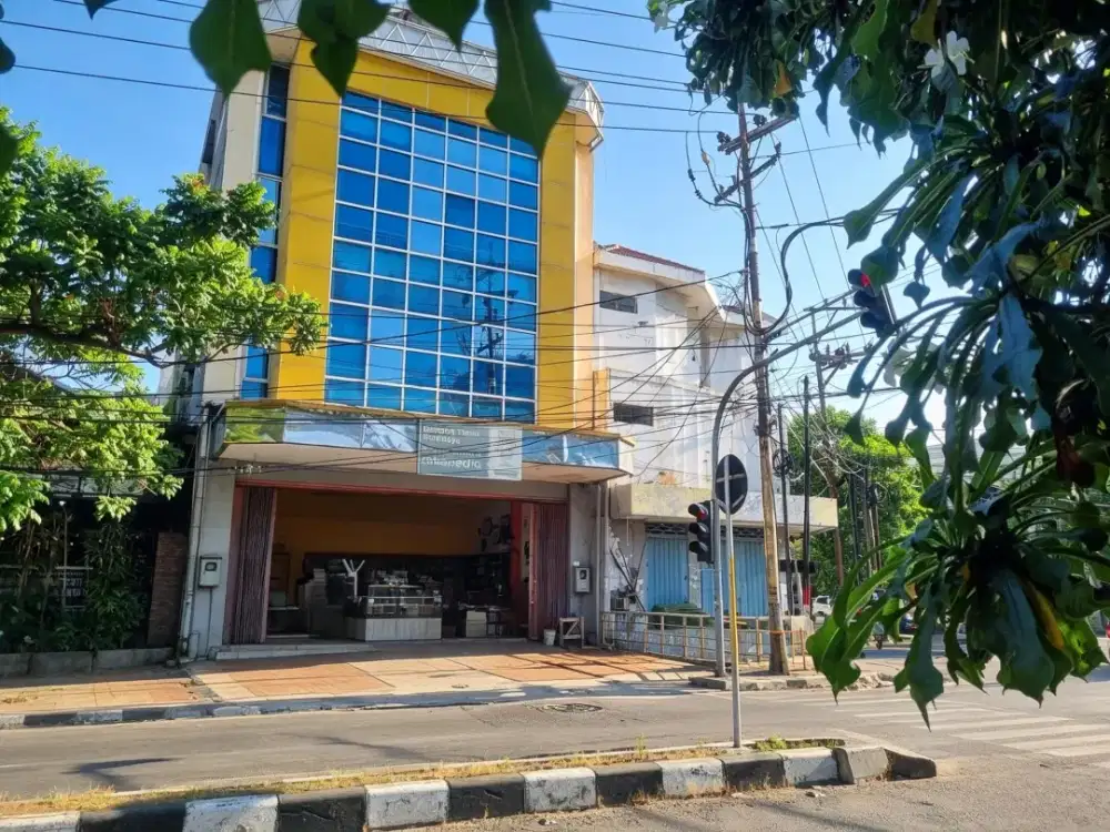 *Commercial Area* Tempat Usaha & Gudang 4.5Lantai*Raya KEDUNGSARI, Daerah Kedungdoro*