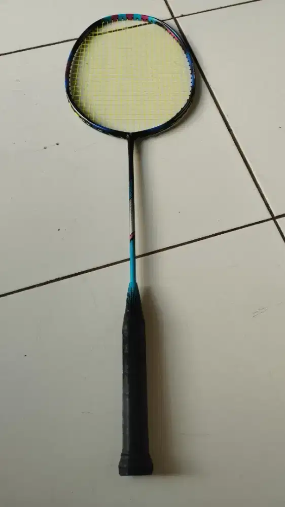 Raket Badminton adidas