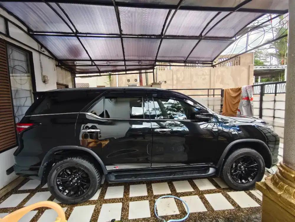 Fortuner 2.8 GR SPORT