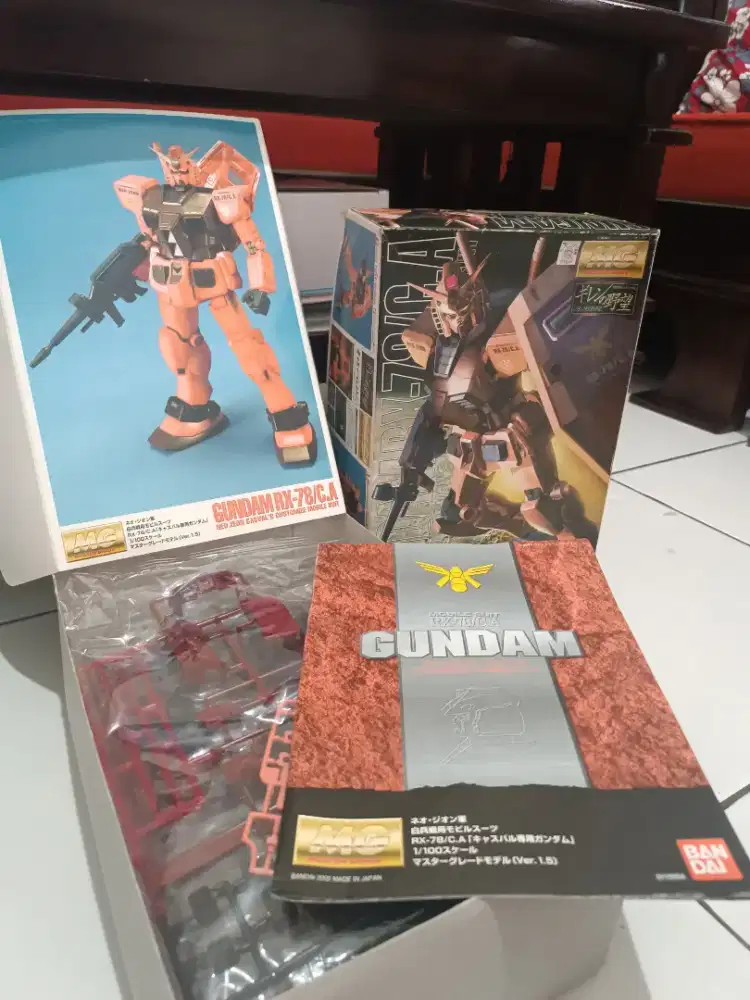 Master Grade 1/100 RX Casval Red Original Bandai