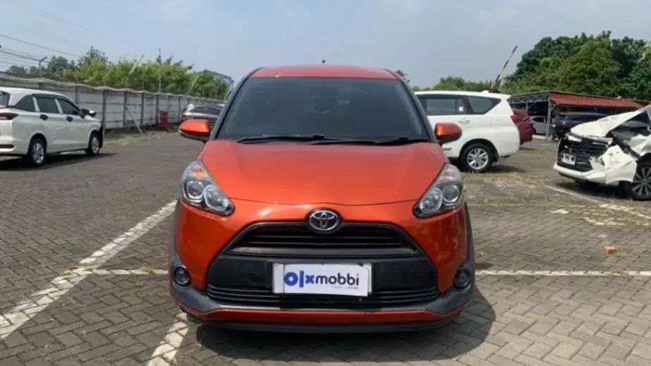 LOW DP Toyota Sienta 1.5 V Bensin-AT 2019 KOC