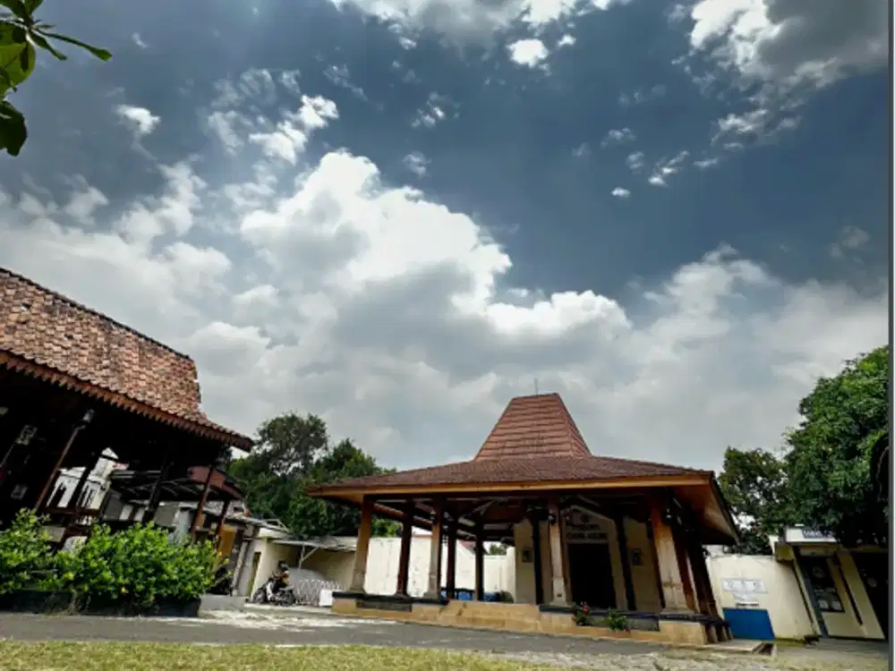 Rumah Pendopo Eyang Agung