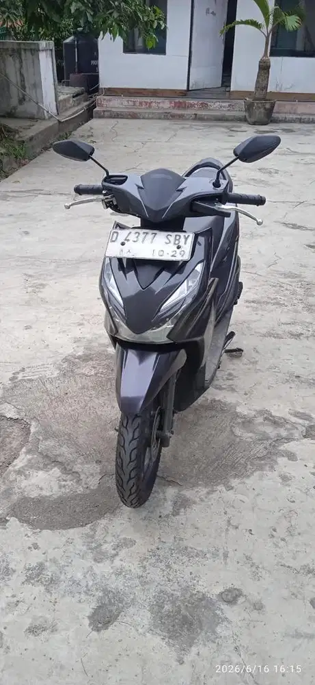 Honda Beat 2024 Black Deluxe CBS ISS