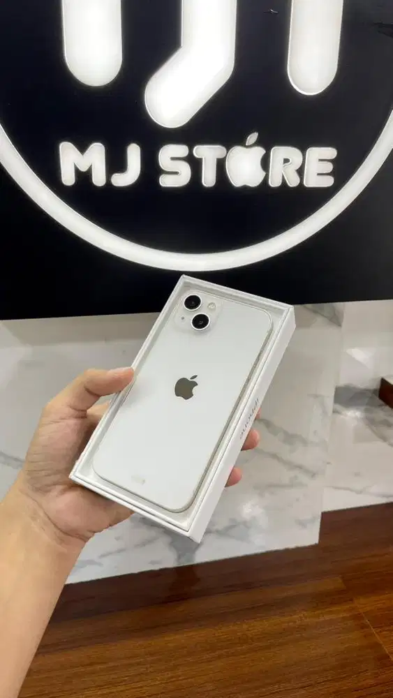 iPhone 14 128 gb ex iBox bh 100% garansi aktif sampai maret 2027