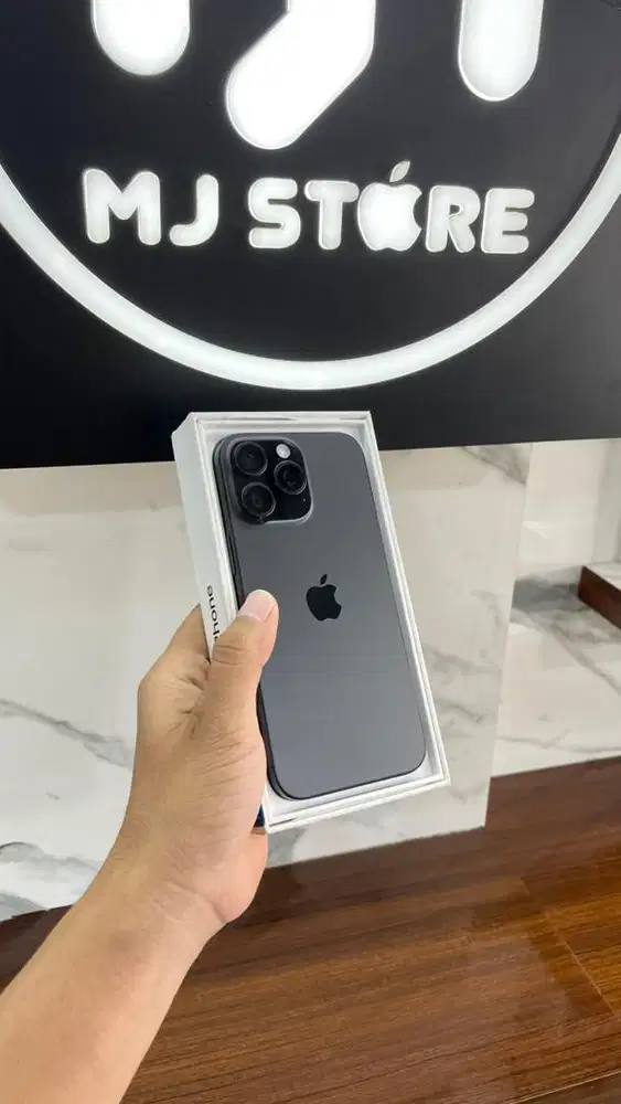 iPhone 16 Promax 256 gb ex iBox bh 100% garansi sampai Januari 2027