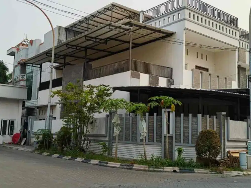 Disewakan Rumah Hook 3 Lantai
Di Taman Palem Dekat Ke Mall Green Sedayu - Cengkareng - Jakarta Barat