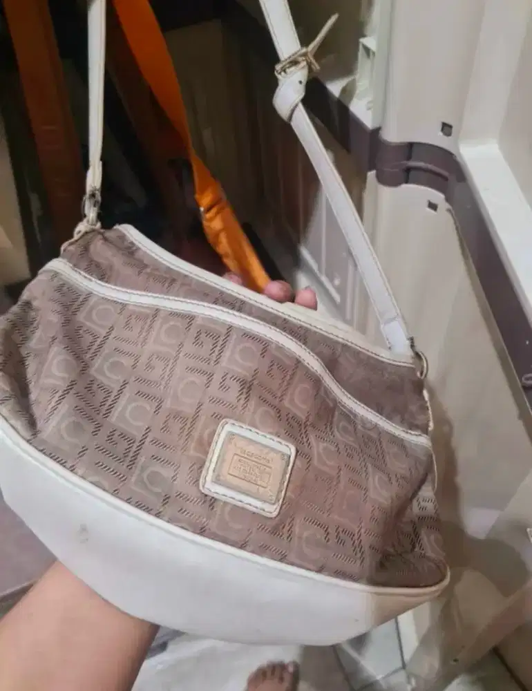 Tas import branded cewek kondisi 95% OKE (NEGO)