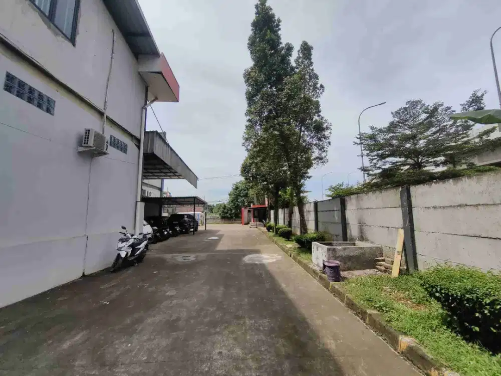 Dijual Gudang murah hitung tanah strategis