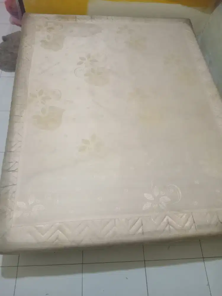 Dipan Kasur 160x200
