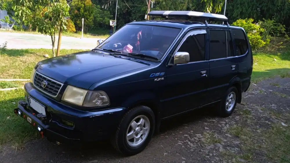 Toyota Kijang Kapsul Th 2000 Bensin