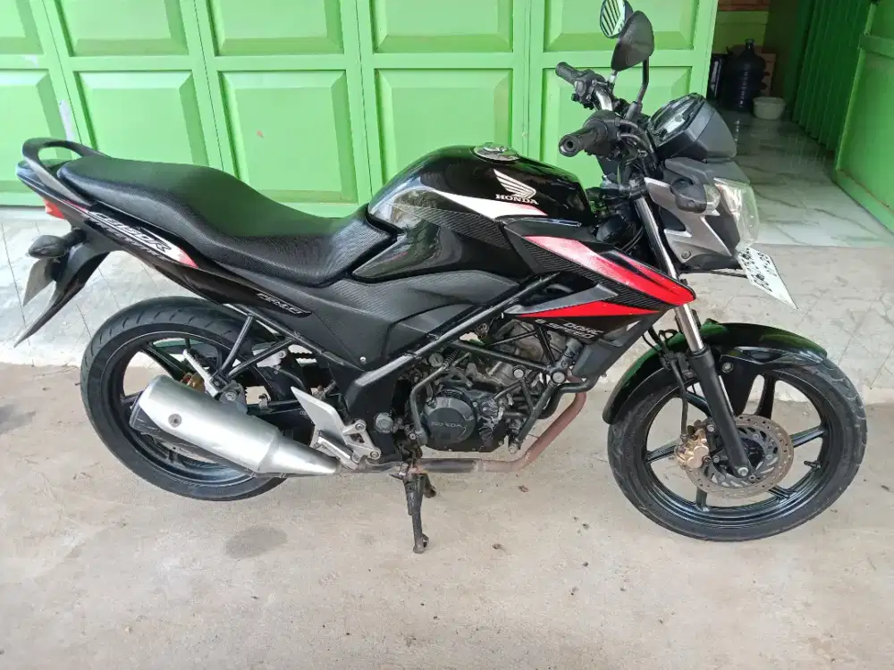 Di jual motor CB150R
