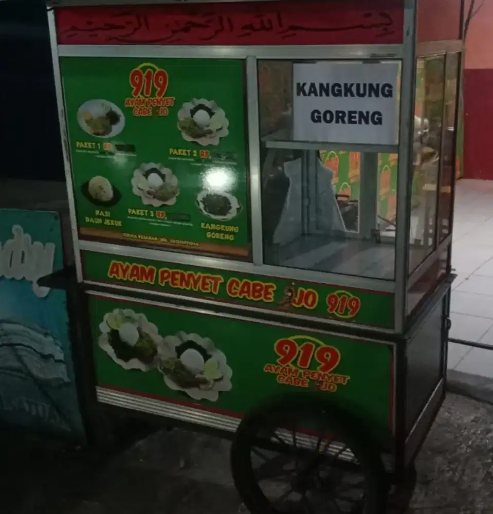 Gerobak Ayam Penyet Atau Fried chicken