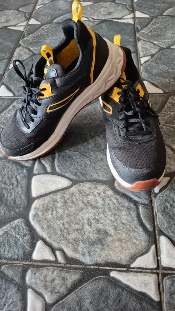 Sepatu Safety Caterpillar (CAT) Original - Size 43 (US 10) Second