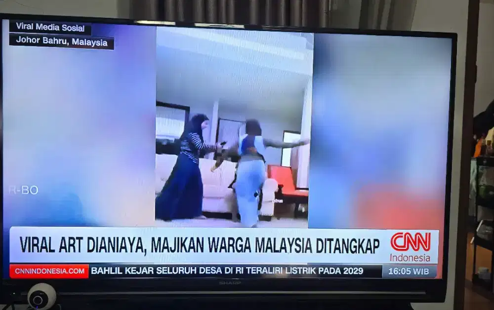 TV Sharp 43  second