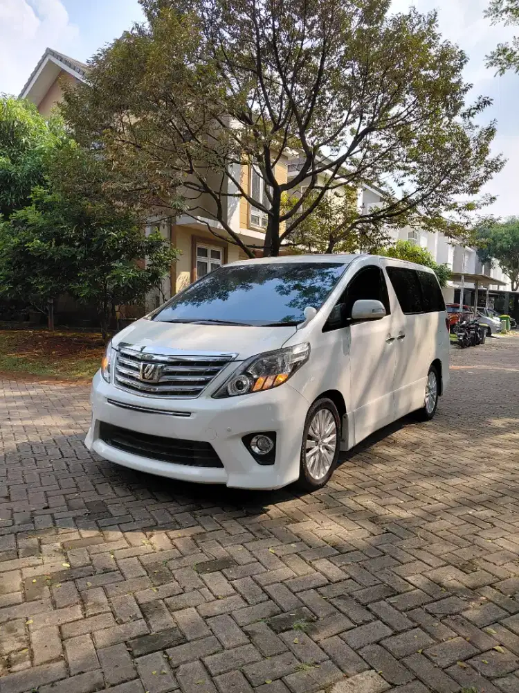 Toyota Alphard SC 2013 putih istimewa