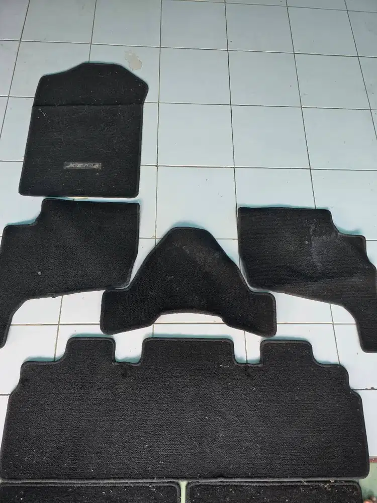 KARPET MOBIL XENIA