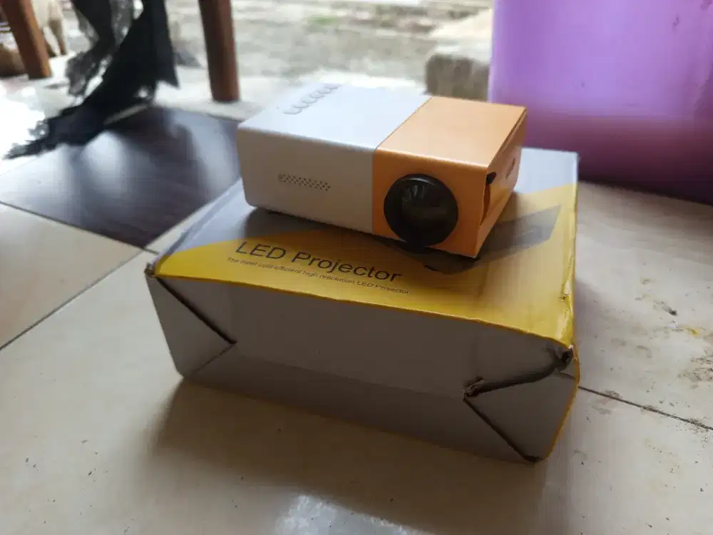 Mini proyektor YT300