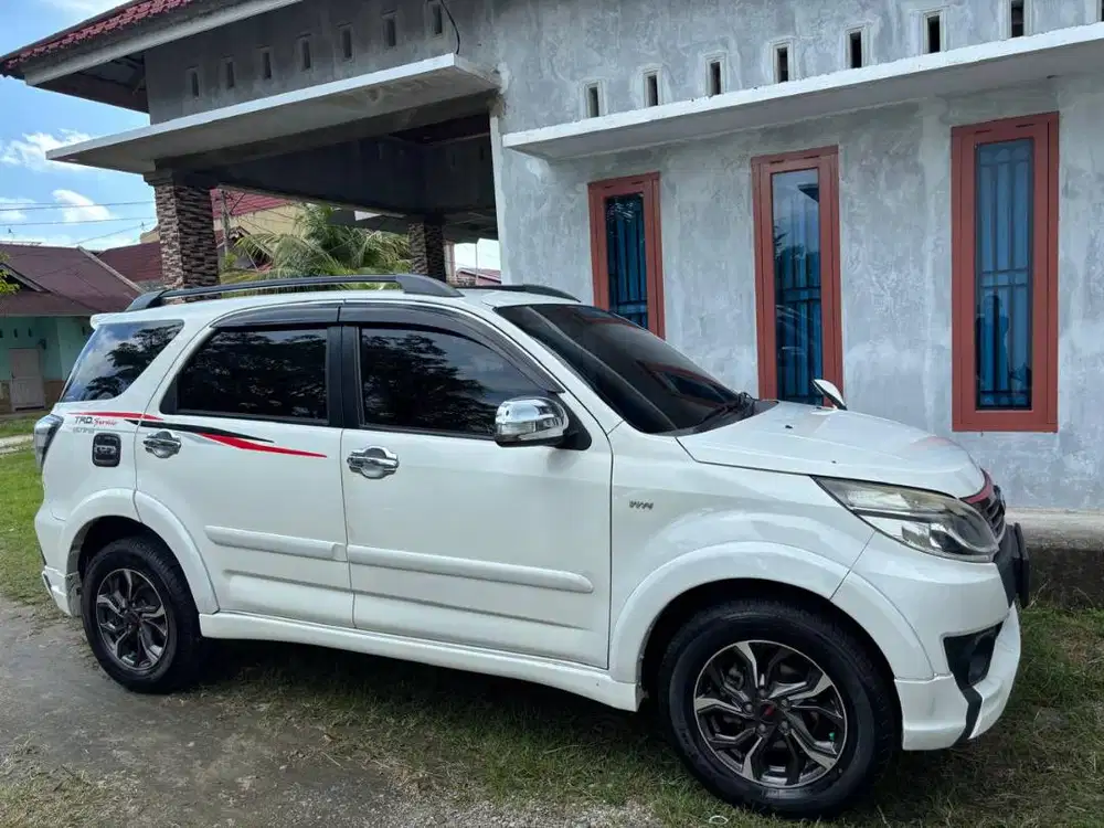 Dijual Mobil Toyota Rush Tahun 2016