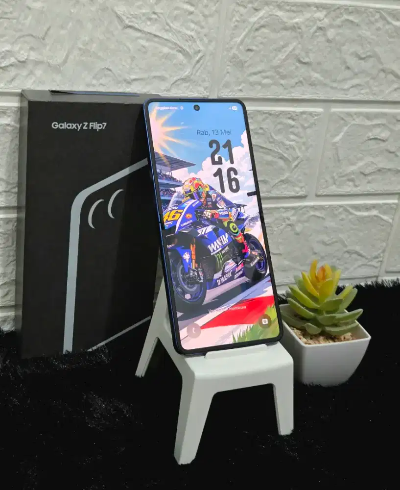 Galaxy Z Flip 7 512Gb Navy Istimewa Bergaransi