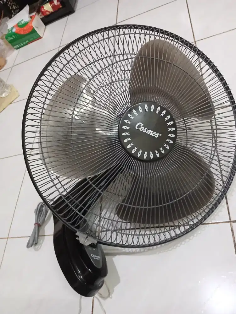 Kipas angin cosmos 16[in]