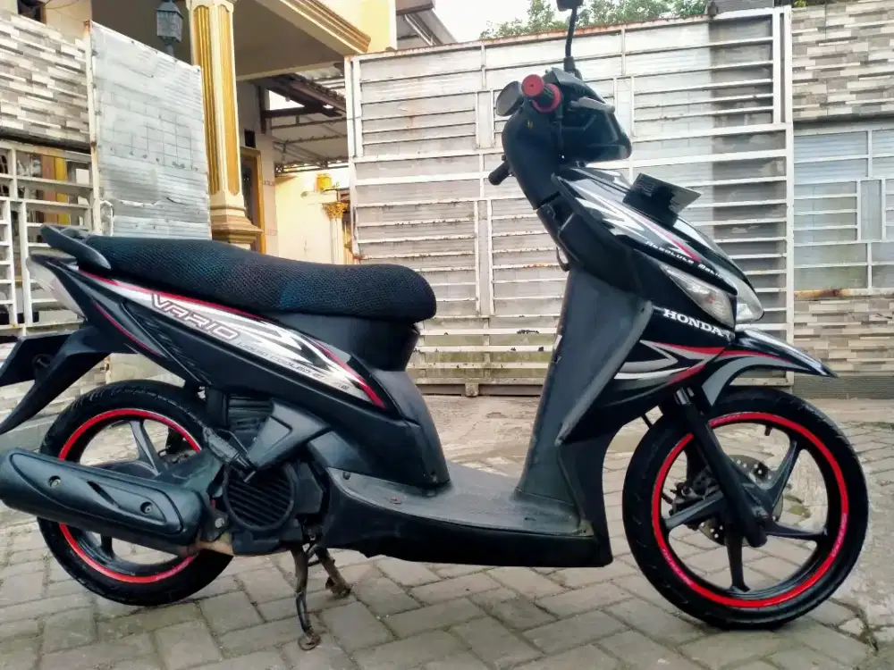 Honda Vario pajak hidup lengkap sehat keterangan detail dibawah