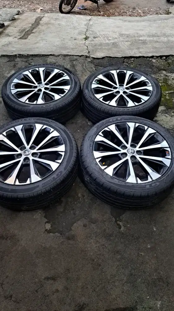 Avanza velg avanza terbaru ring 17 original pcd 5x100