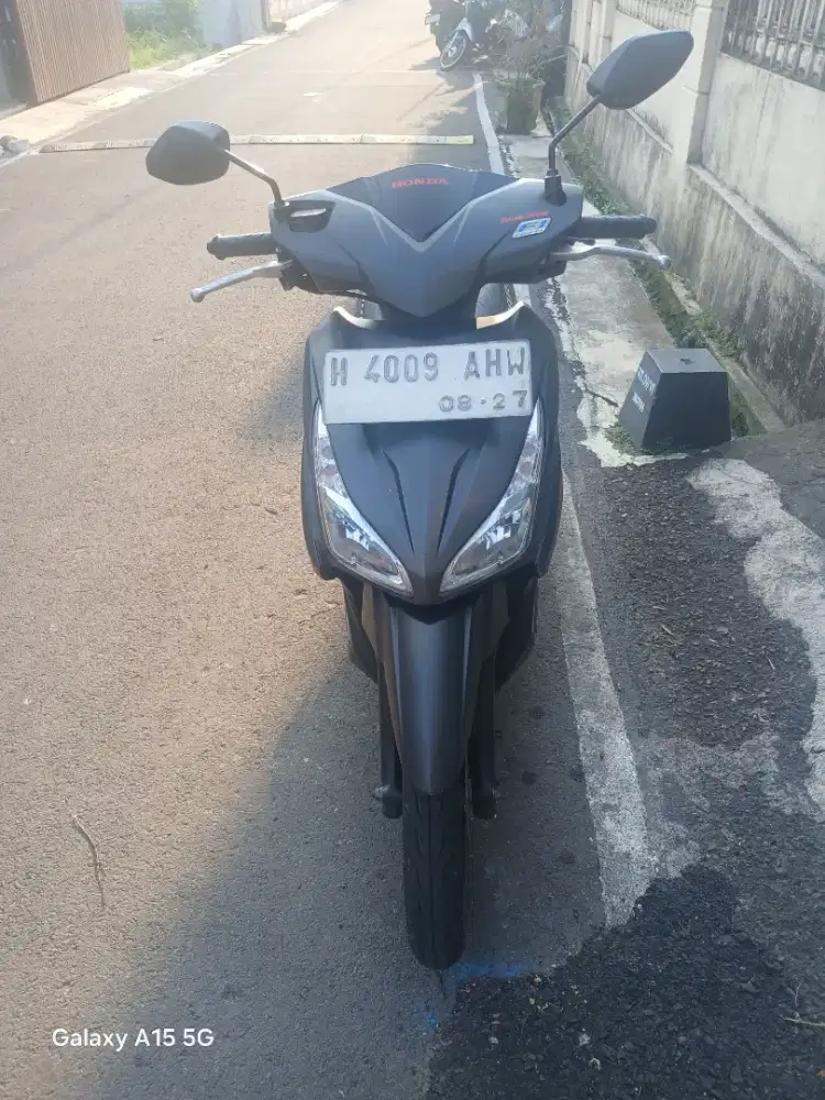 Vario 110 cc warna hitam