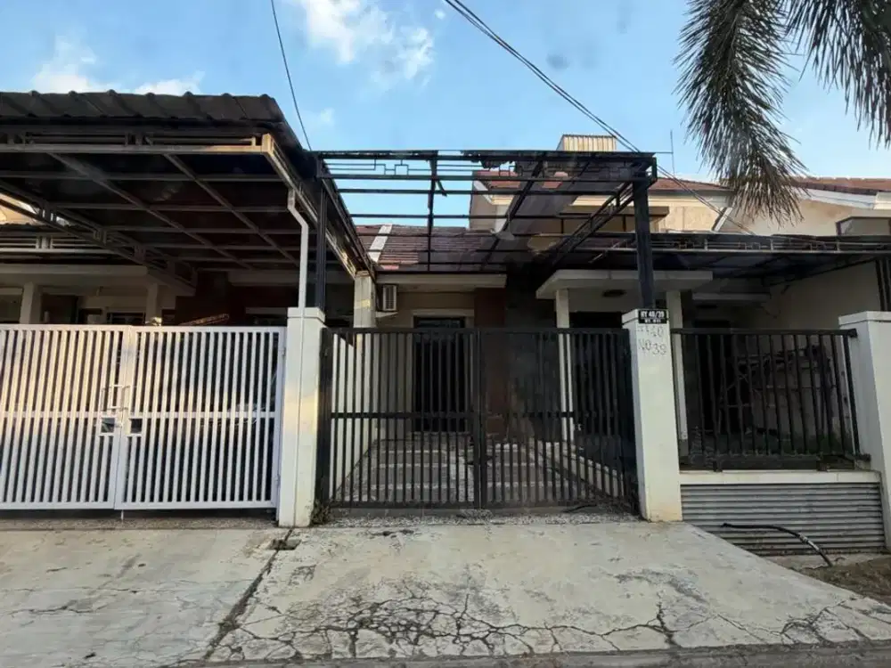 Rumah Luas 2 Lantai, Cluster Aralia, Harapan Indah, Bekasi