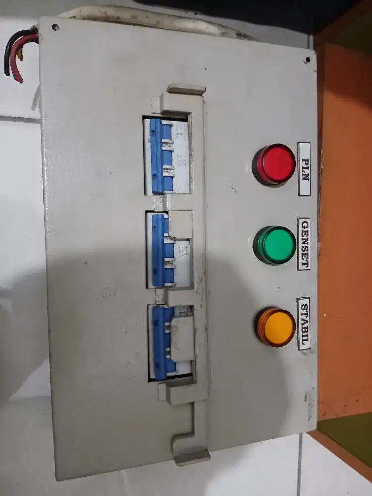 Miniature Circuit Breaker (MCB) CHINT DZ47-60 C60 (3 Pole/3 Phase,60A)