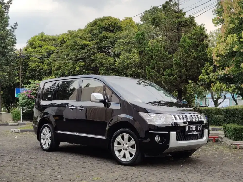 Delica Royal 2016 Matic Hitam Terawat Original Velg R18