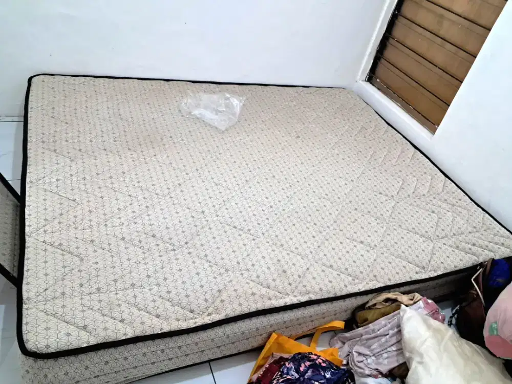 DIJUAL SPRINGBED TRENDY BATIK SIGNATURE 160X200