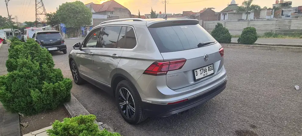 Volkswagen Tiguan 2018 Bensin
