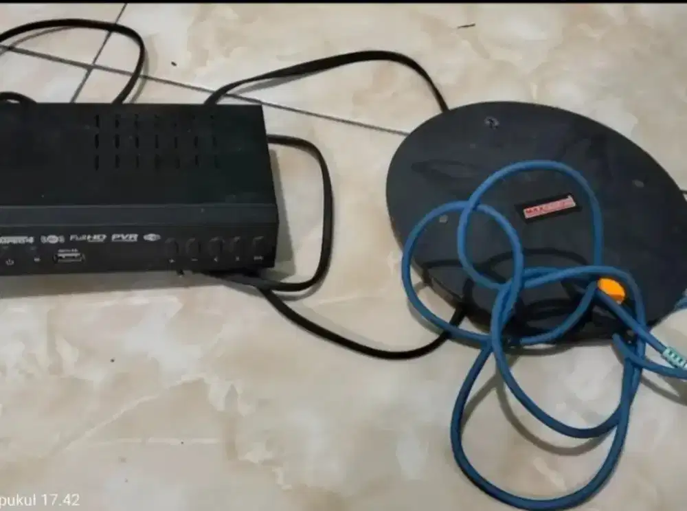 Di jual set top box tv gratis antena merek ioto tanpa minus