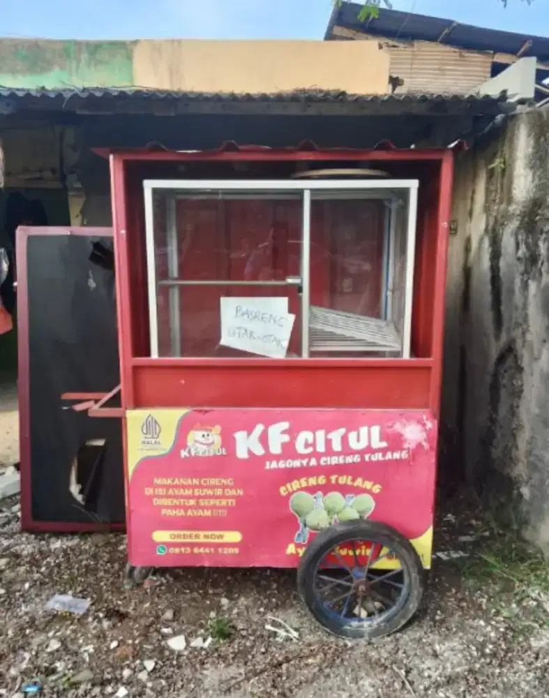 Gerobak Basreng ,otak otak ,dll