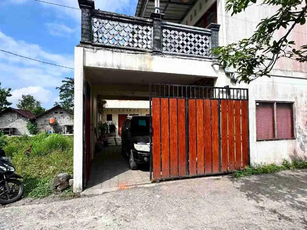 Kos 10 Kamar dengan Rumah Induk Dekat Kampus UII
