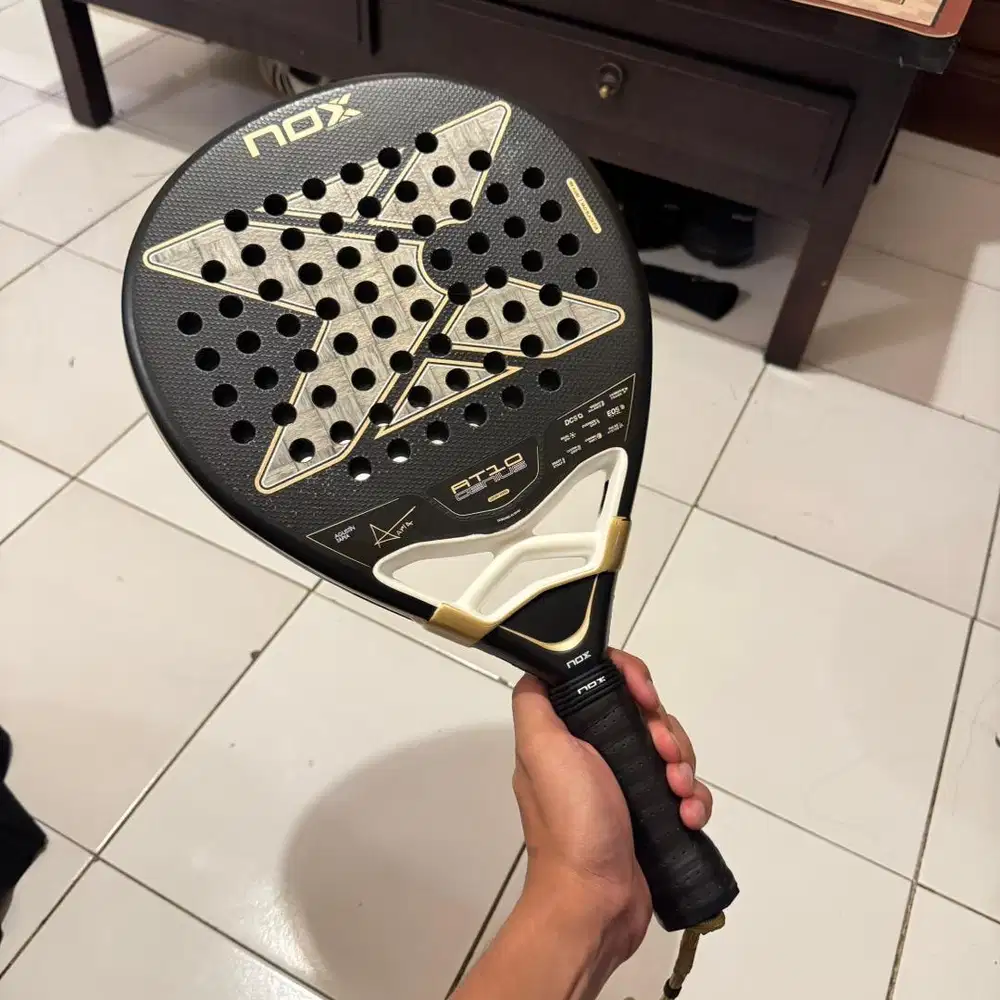 NOX AT10 Genius 18K 2026 Padel