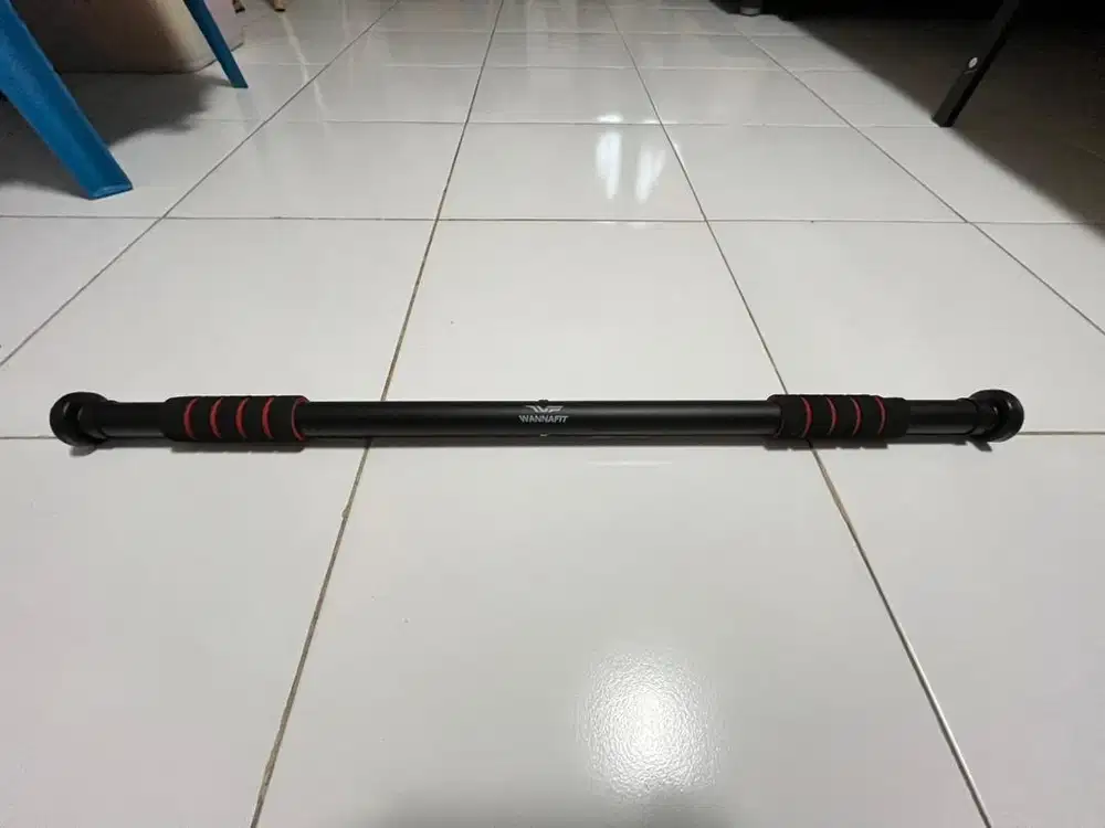 Pull Up Bar Adjustable 130cm Wannafit