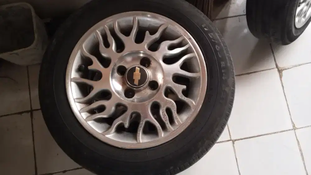 Jual velg racing R14 + ban 175 65