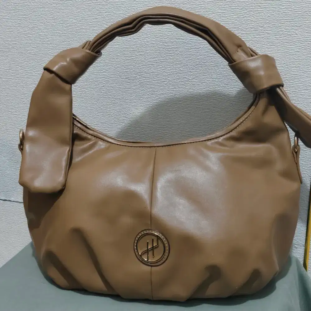 Tas merk hody warna coklat