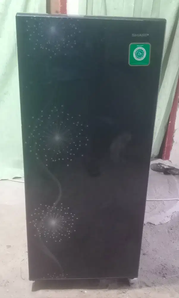 Kulkas 1 pintu SHARP DAUBLE FREZEER JUMBO.