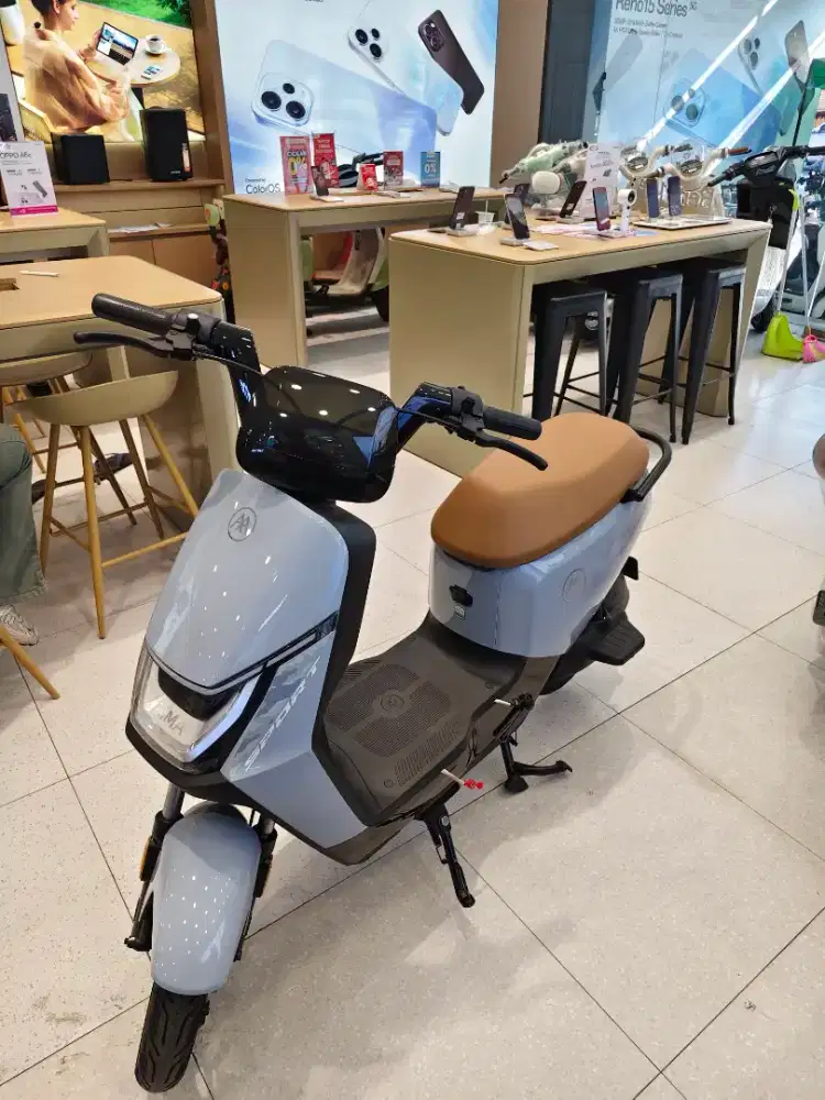 AIMA F10 (GARANSI 1 TAHUN)