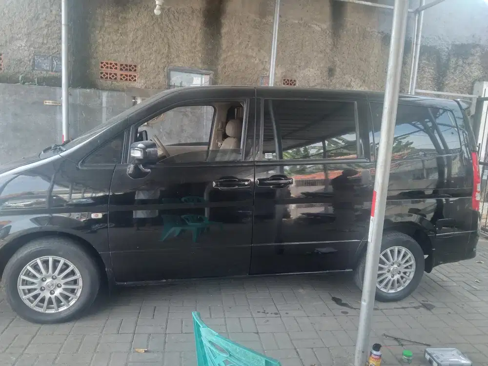 Nissan Serena 2008 Bensin