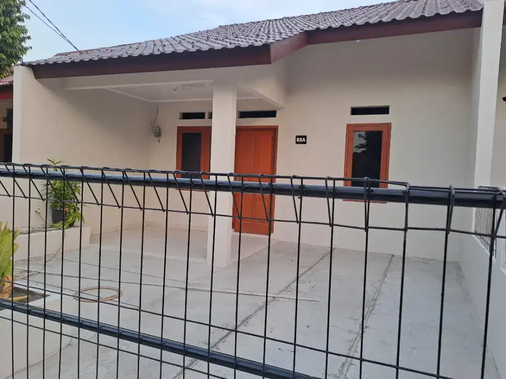 Disewakan Rumah di Jl. H. Naman, Jl. Swakarsa V, Ponkel, Jaktim