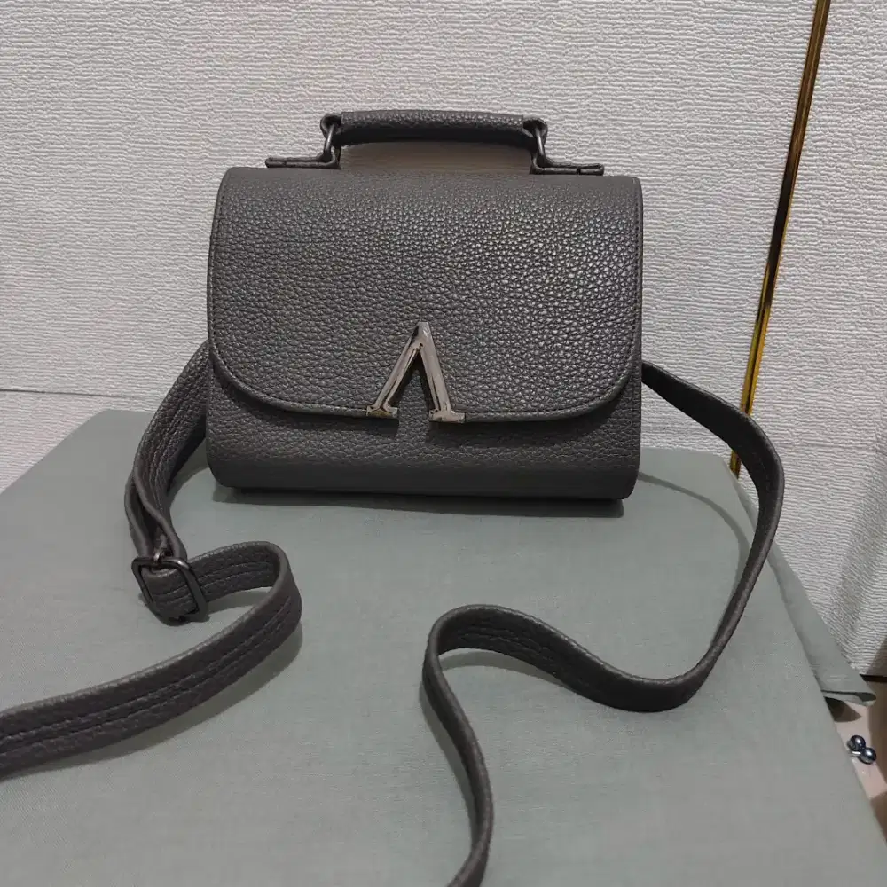 Grey bag fashion