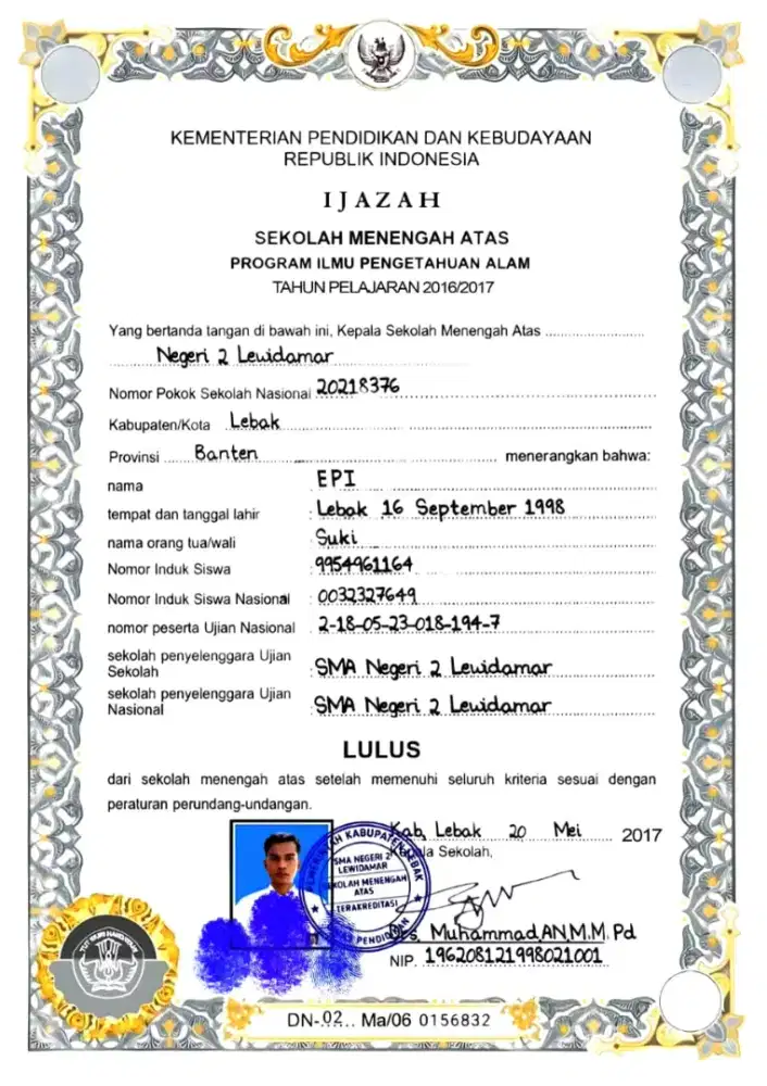 Mencari lowongan pekerjaan